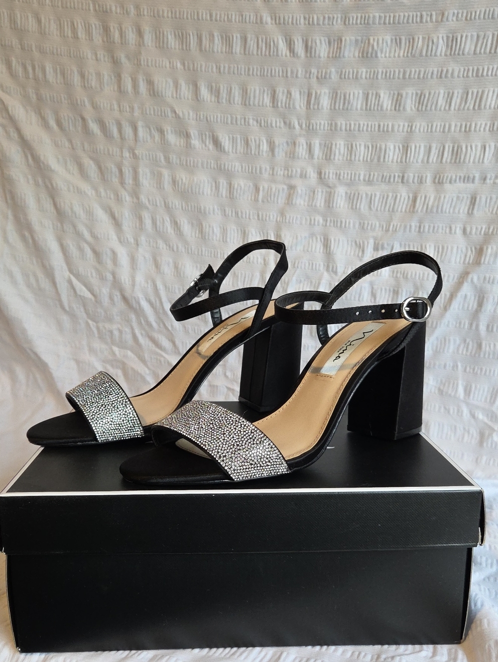 Nina Haven Rhinestone Block Heel Evening Sandals – Black Satin (Size 7.5M)
